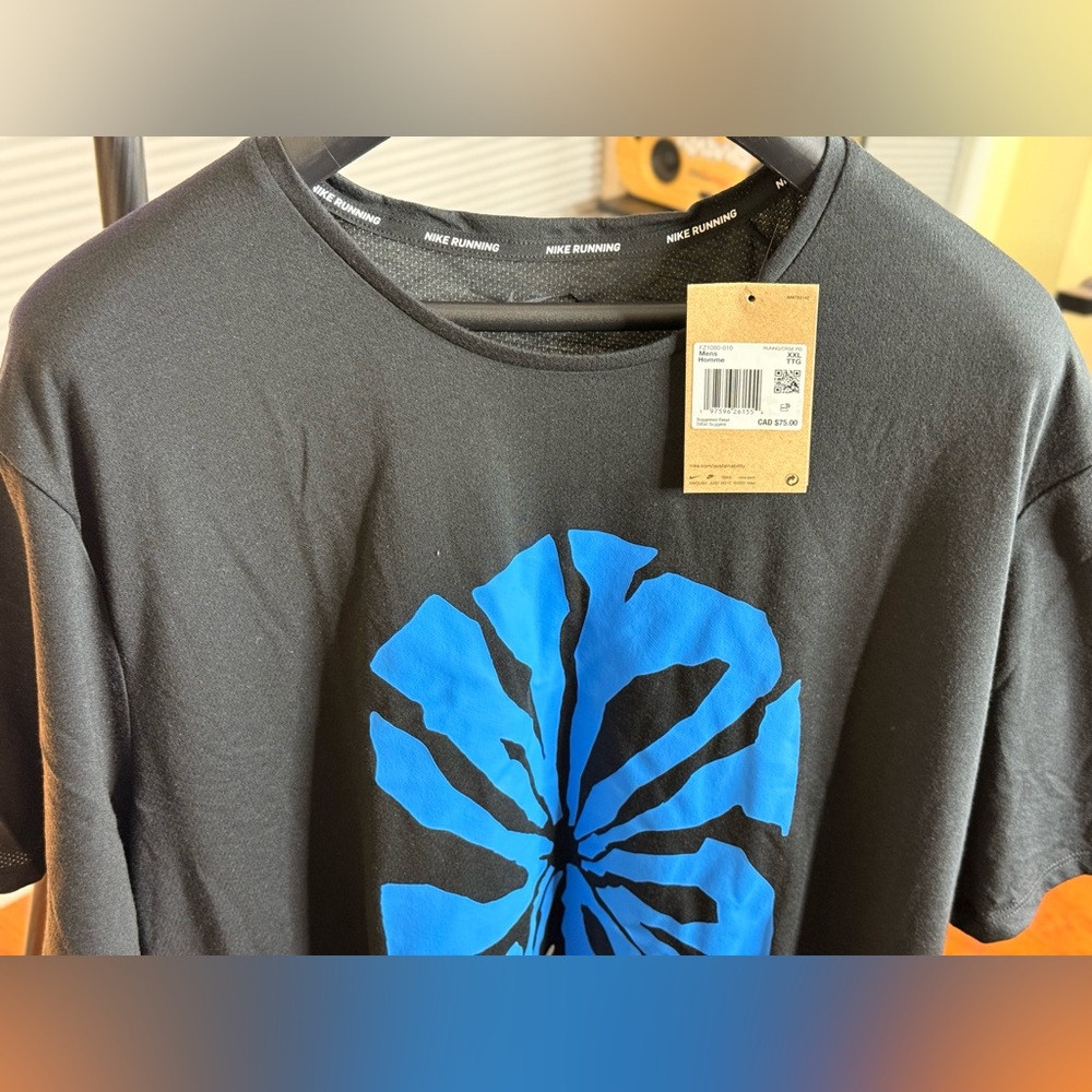 BEAUTIFUL NIKE RUNNING DriFit T-SHIRT RISE 365 RUN!!! - Picture 7 of 7